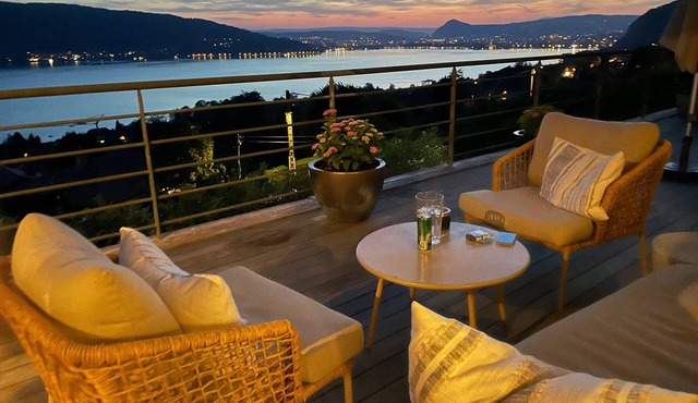 Villa with beautiful lake view Annecy