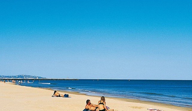 Villa with breathtaking views of the lagoon Thau- 3 star Hérault Touris