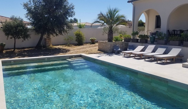 Villa with character, air-conditioned, between Nîmes and Uzès