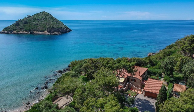Villa with direct access to the beach and stunning sea views in Porto Ercole in Monte Argentario