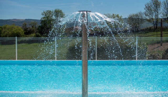 Villa with dishwasher, close to Village