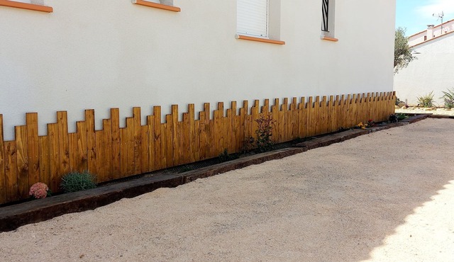 Villa with saltwater pool, sea, mountains, hiking, outdoor kitchen