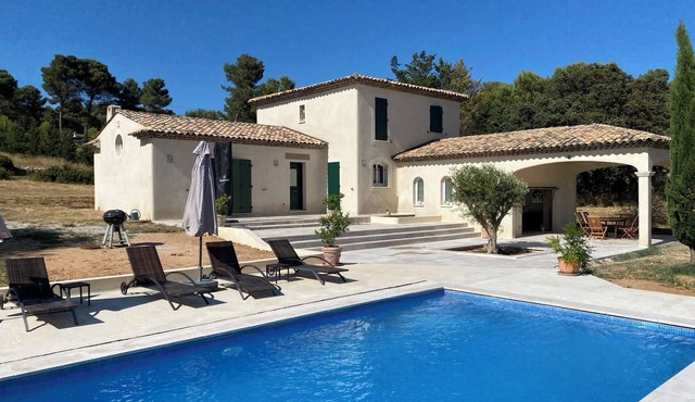 Villa with pool 6 pers. - between Aix-en-Provence & Marseille -Provence- PACA