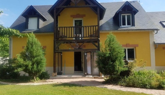 Villa with private heated pool in Normandy