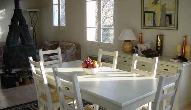Villa with garden on Mount Canigó close to ski-ing and beaches, Parking & Wifi.