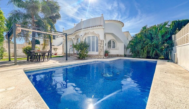 Villa with garden with lawn Els Poblets Ilona