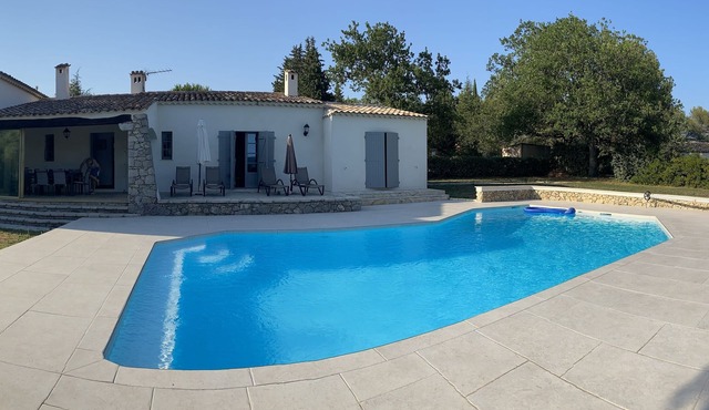 Villa with heated private swimming pool with splendid view