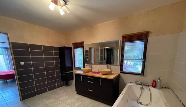 Villa with heated pool