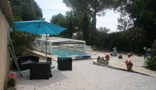 Villa with HEATED SWIMMING POOL