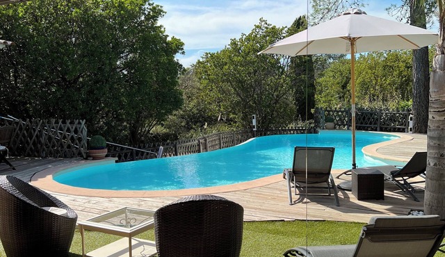 Villa with infinity pool, Pool house, Spa