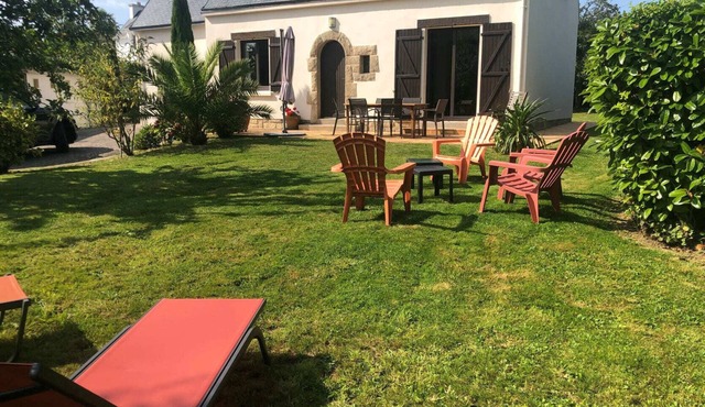 Villa with large enclosed garden 150m from the beach.