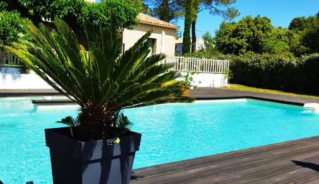 Villa with magnificent pool and panoramic view