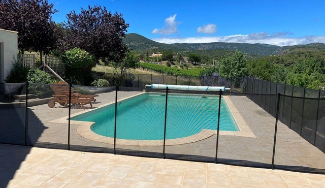 Villa with private pool and jacuzzi