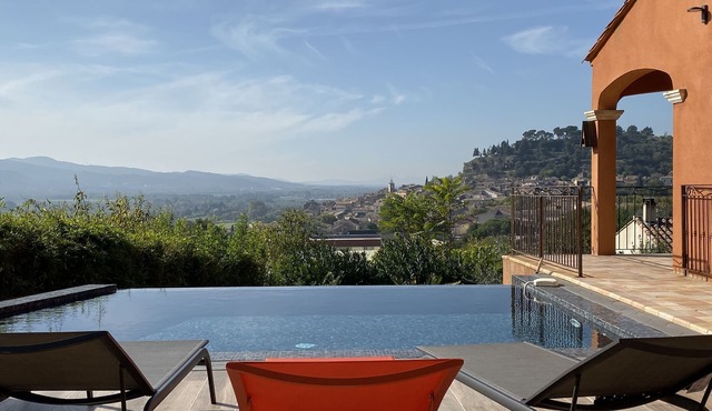 Villa with panoramic view, swimming pool and indoor spa