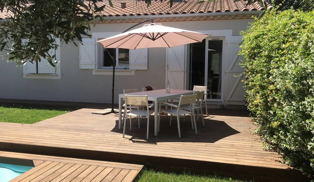 Villa with peaceful pool