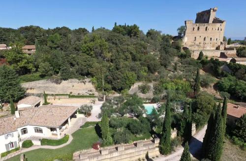 Villa With Pool In Châteauneuf-Du-Pape