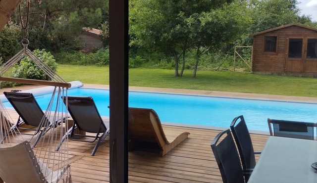 Villa with pool in the heart of the forest