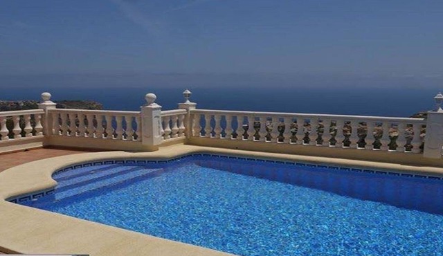 Villa with pool and panoramic views of the Mediterranean Sea