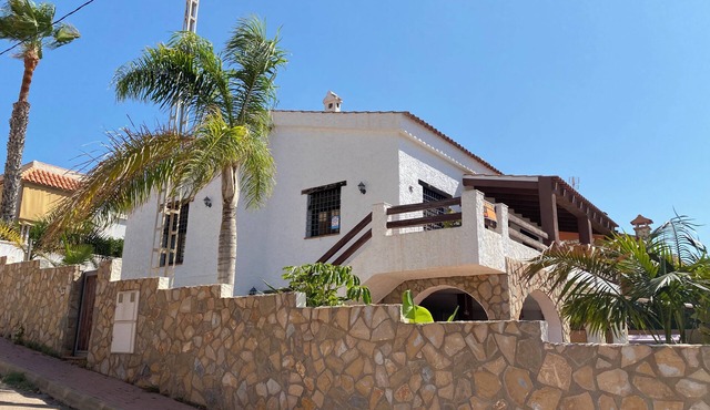 Villa with pool and views of the sea and Cape Cope