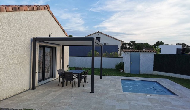 Villa with pool and large travertine terrace