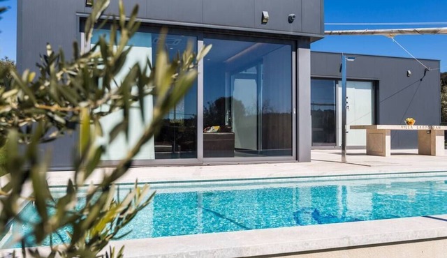Villa with pool and private garden in Rovinj