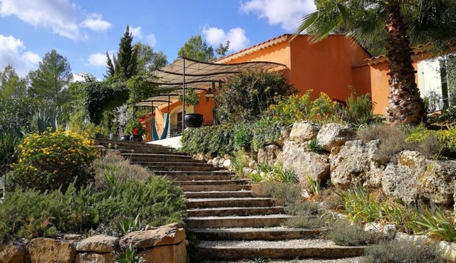 Villa with pool between the sea and the Gorges du Verdon