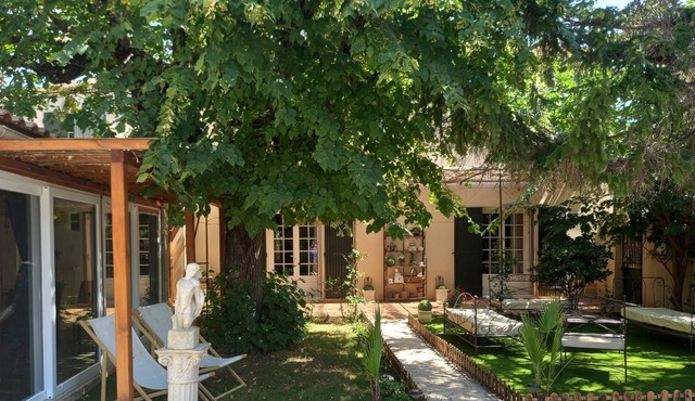 Villa with pool for 14/15 people