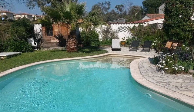 villa with pool, garden and tennis