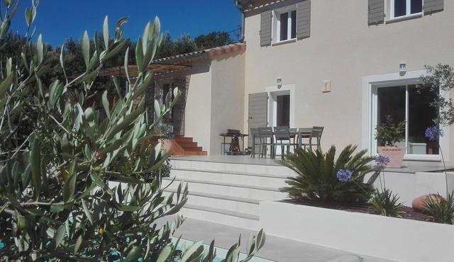 Villa with pool in the heart of Drôme provençale