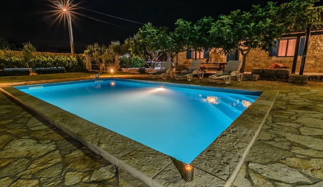 Villa with pool Jukic