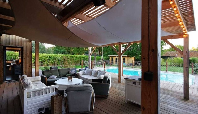 Villa with pool located near ocean and lake