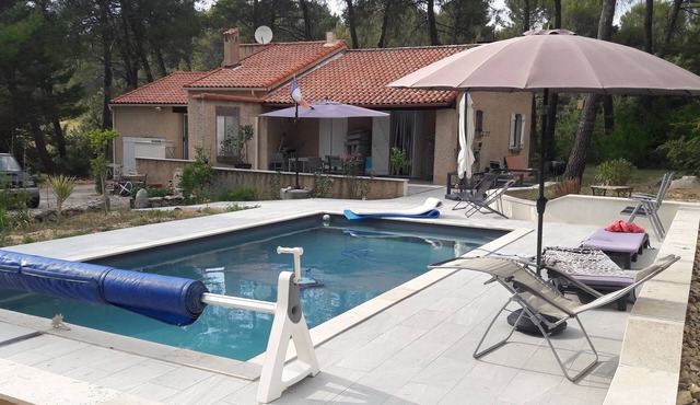 villa with pool near the gorges du verdon