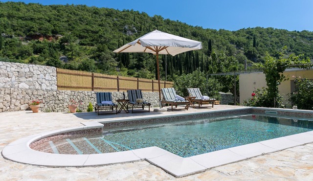Villa with pool near Cavtat and Dubrovnik