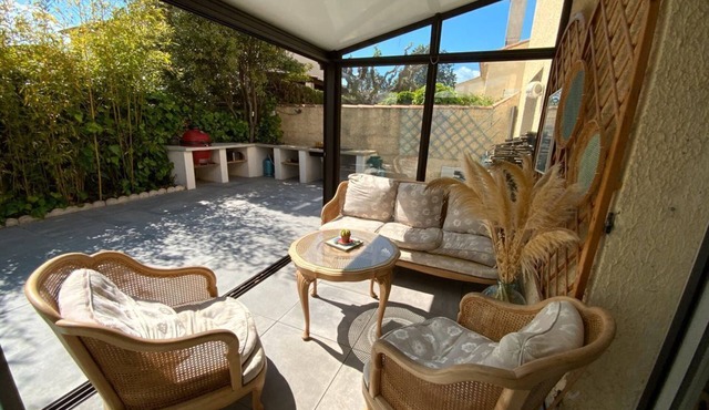 Villa with pool near Montpellier and the sea