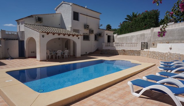 Villa with pool near the beach