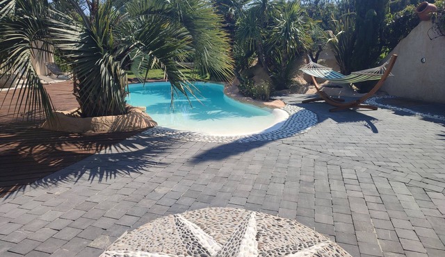 Villa With Pool up to 8 Pers