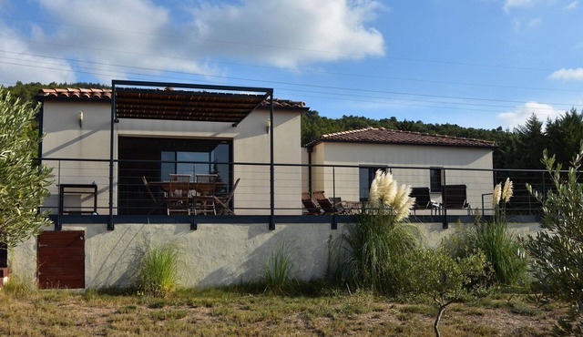 Villa with Pool & Views