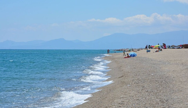 Villa with pool within walking distance