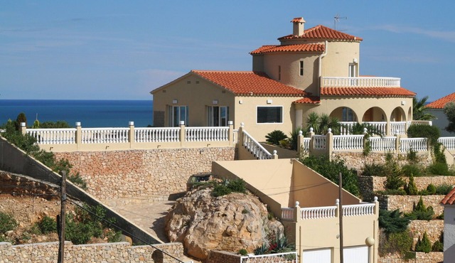 Villa With Private Pool And Stunning Views - 5 Star rating from guests