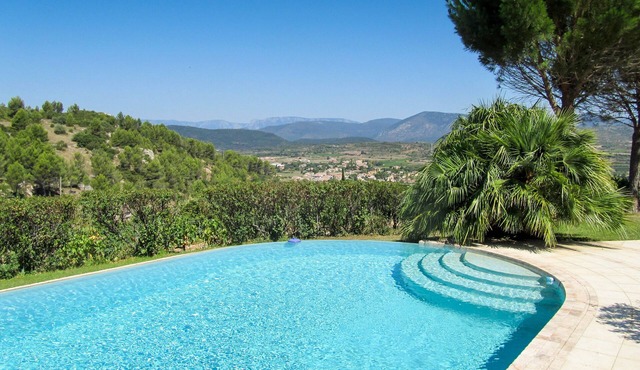 Villa With Private Pool And Stunning Views.