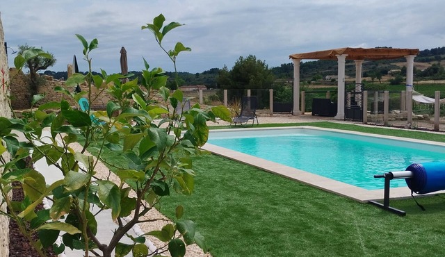 Villa with private pool South