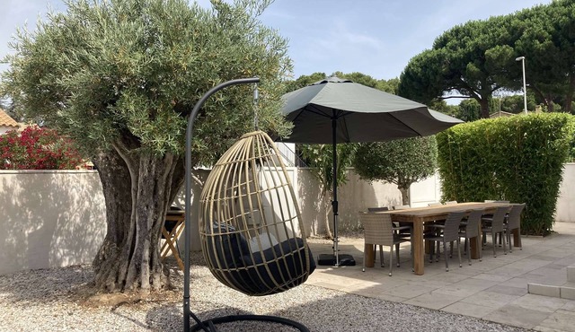 Villa with privat pool, 4 bedrooms, wifi, 4km from the beach of Portiragnes plage