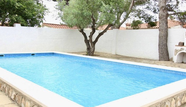 Villa with Private Pool in Miami Platja