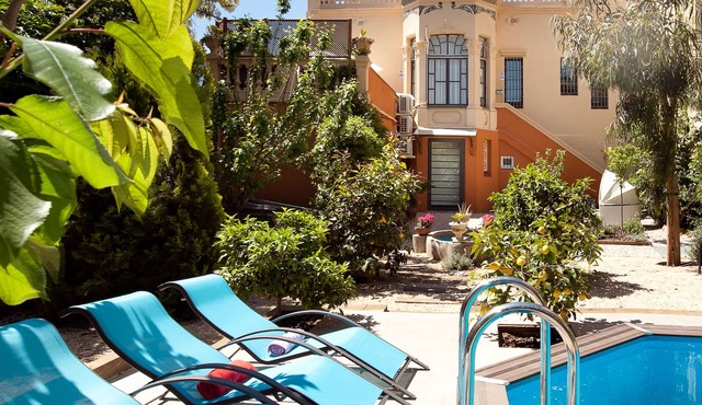 Villa with private garden and pool,big terrace-solarium,pergola