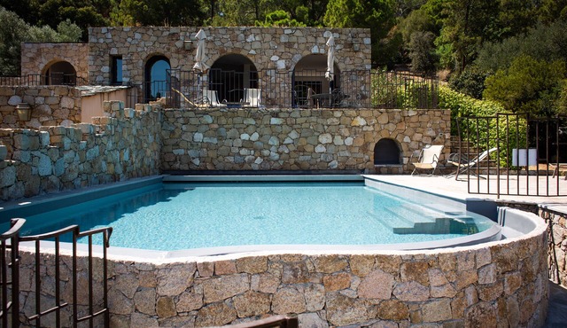 Villa with private heated pool, sea view 7min walk from the beach