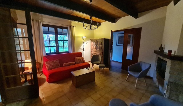 Villa with private pool and large enclosed garden