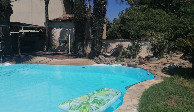 Villa with private pool - garden - family vacations near the sea