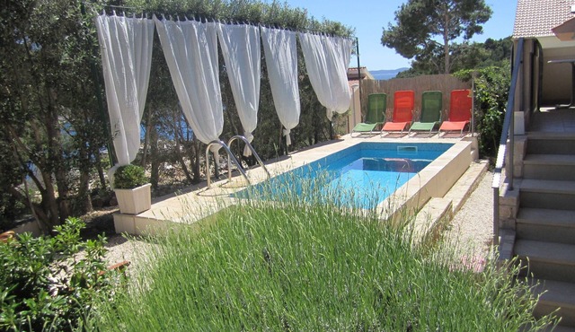 Villa with Private Pool And Sea Views ★ 40 Meters From The Sea island Brac