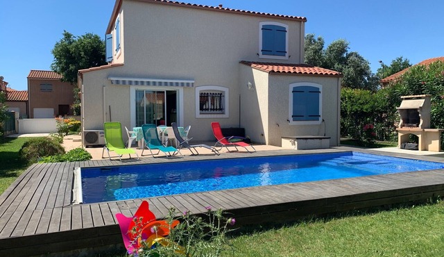 Villa with private pool, AC, 3 bdr, garden, parking and WIFI in Elne
