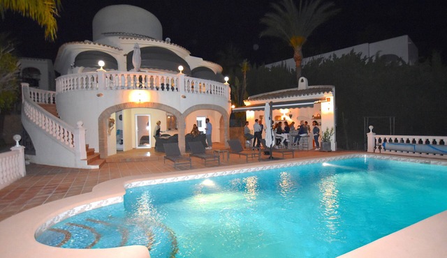Villa with private pool, sea view and golf course near Moraira